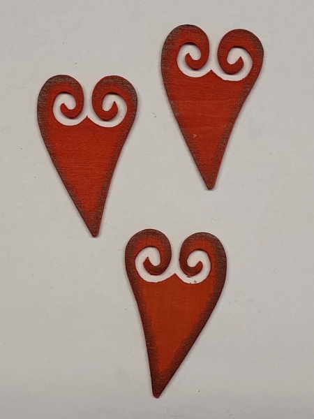 Holzherz mit Schnörkel, rot